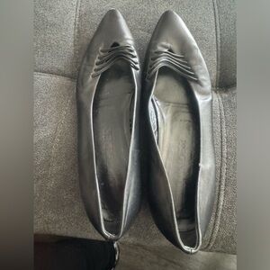 Jil Saunder Size 39 black flats all leather